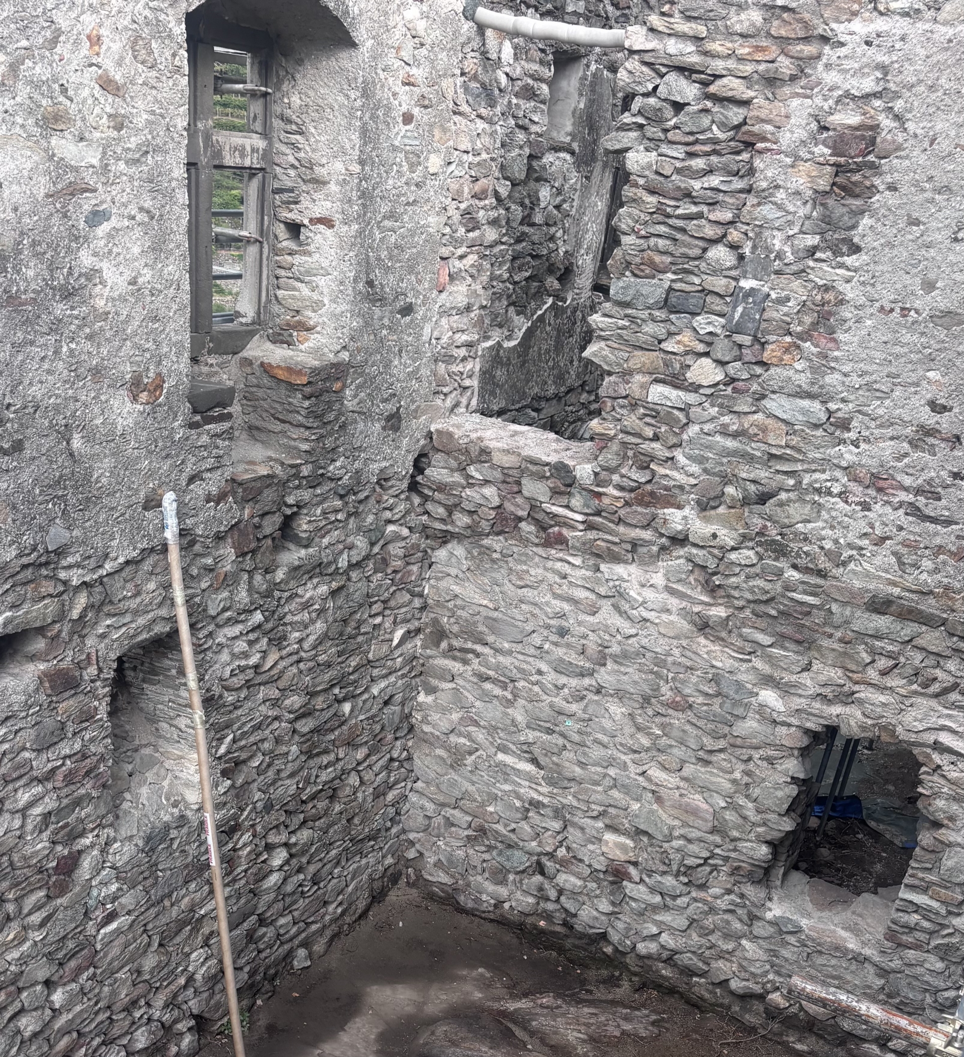 Il cantiere del Castello dei Signori di Pont-Saint-Martin continua a trasformarsi